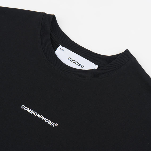 SIGNATURE BLACK CLASSIC LOGO T-SHIRT