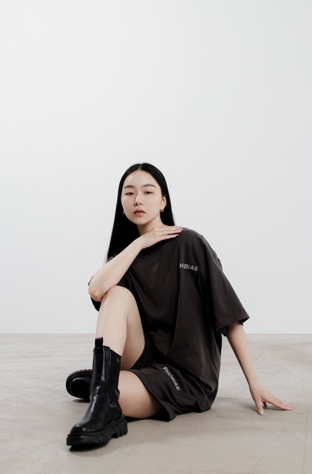 SHADOW GRAY PREMIUM LOGO T-SHIRT