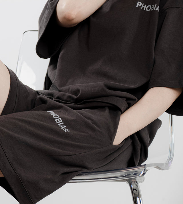 SHADOW GRAY PREMIUM LOGO SHORT