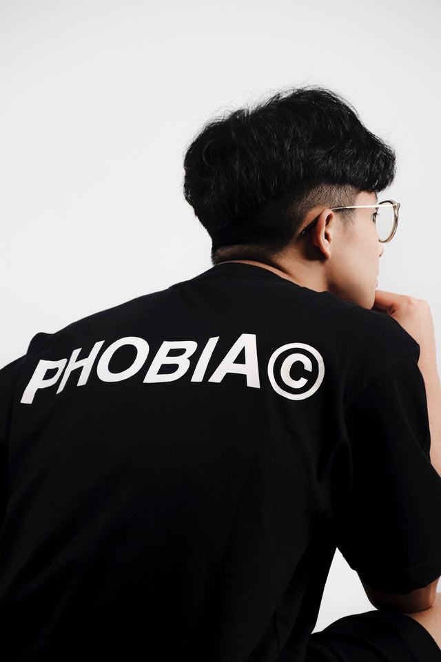 SIGNATURE BLACK PREMIUM LOGO T-SHIRT