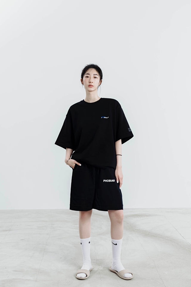 SIGNATURE BLACK CMPB. LOGO T-SHIRT - SAPPHIRE